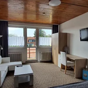 https://m-touristhotel.praguehotelsweb.com